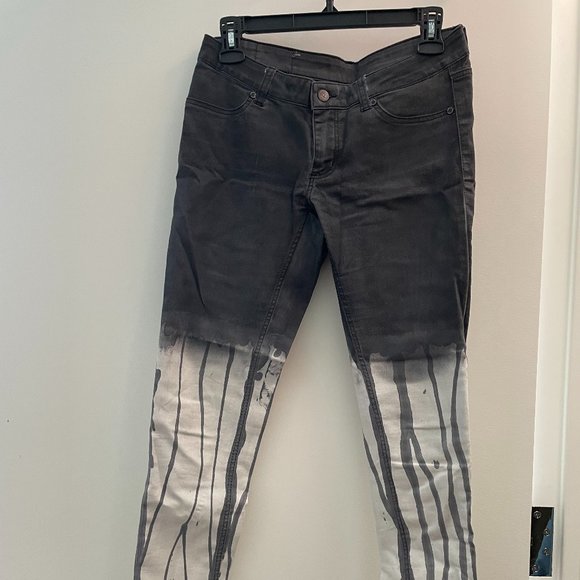 Cheap Monday paint effect skinny jeans - Picture 2 of 4